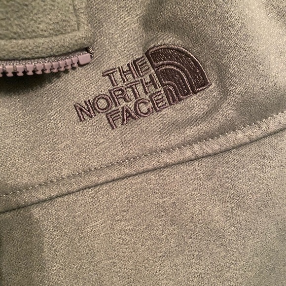 North face jacket - Picture 6 of 6
